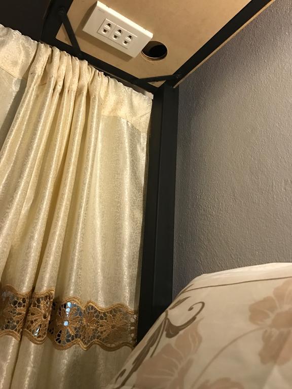シリワン ホステル チエンマイ エクステリア 写真